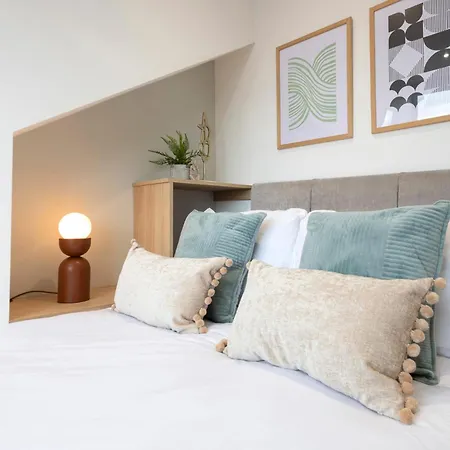 Close To Centre, 3 Bedrooms With Free Parking, Great For Contractors & Long Term Bookings - Nordstay *