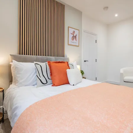 Close To Centre, 3 Bedrooms With Free Parking, Great For Contractors & Long Term Bookings - Nordstay *