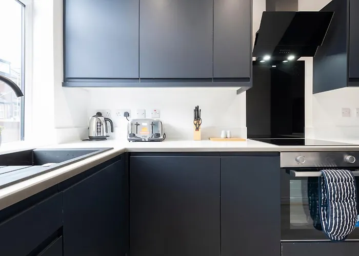 Close To Centre, 3 Bedrooms With Free Parking, Great For Contractors & Long Term Bookings - Nordstay לידס